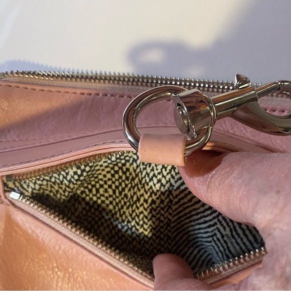 Rebecca Minkoff Mini Mac GUC see pics for wear on bottom corners, inside clean - Picture 11 of 16